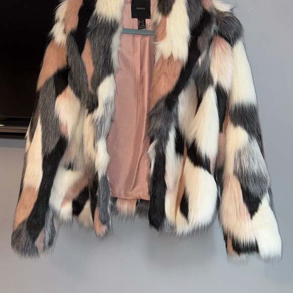 Colorblock Faux Fur Coat - Picture 4 of 11